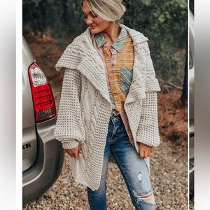 Pol cream size small oversized knit cardigan.